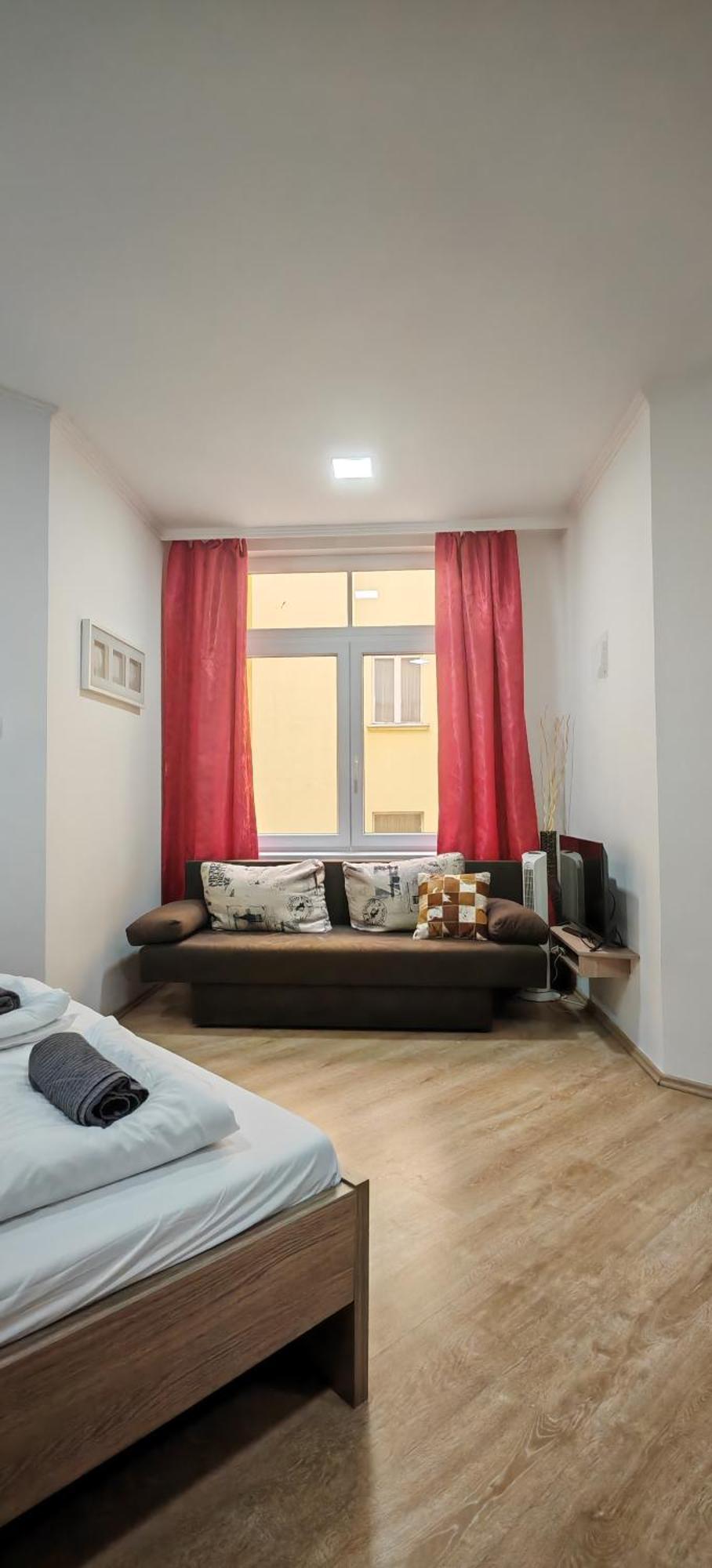 Seasons Design Rooms Boedapest Buitenkant foto