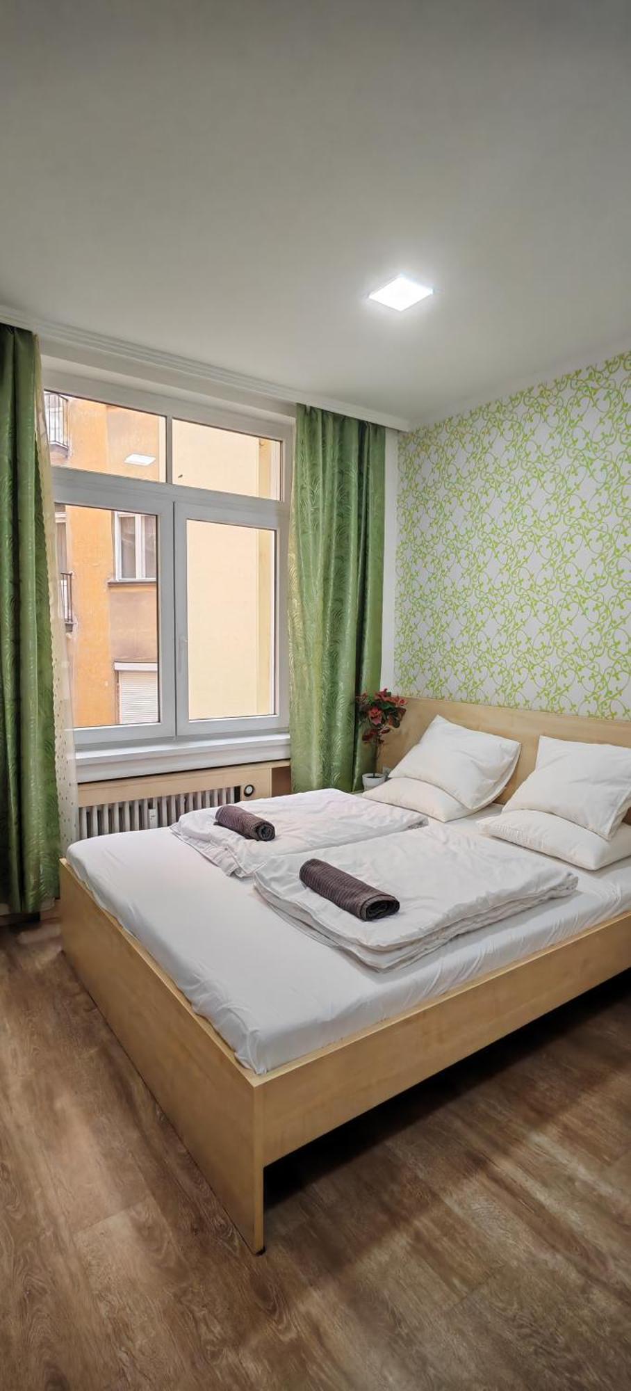Seasons Design Rooms Boedapest Buitenkant foto